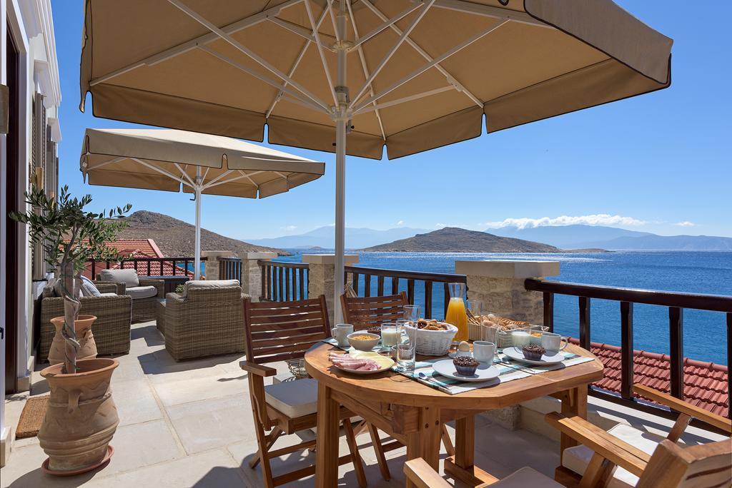Admiral'S House Villa Chalki Town Exterior photo