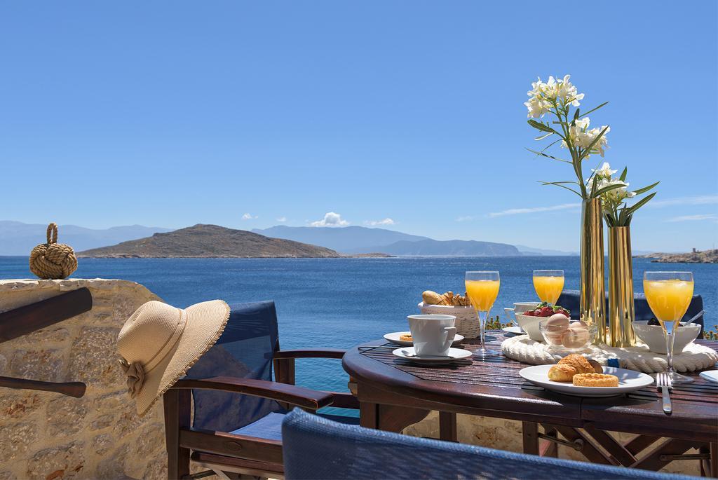Admiral'S House Villa Chalki Town Exterior photo